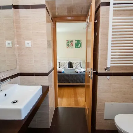 Binny'S House Cascais - Renting Rooms Not The Whole House Alcabideche Exterior photo