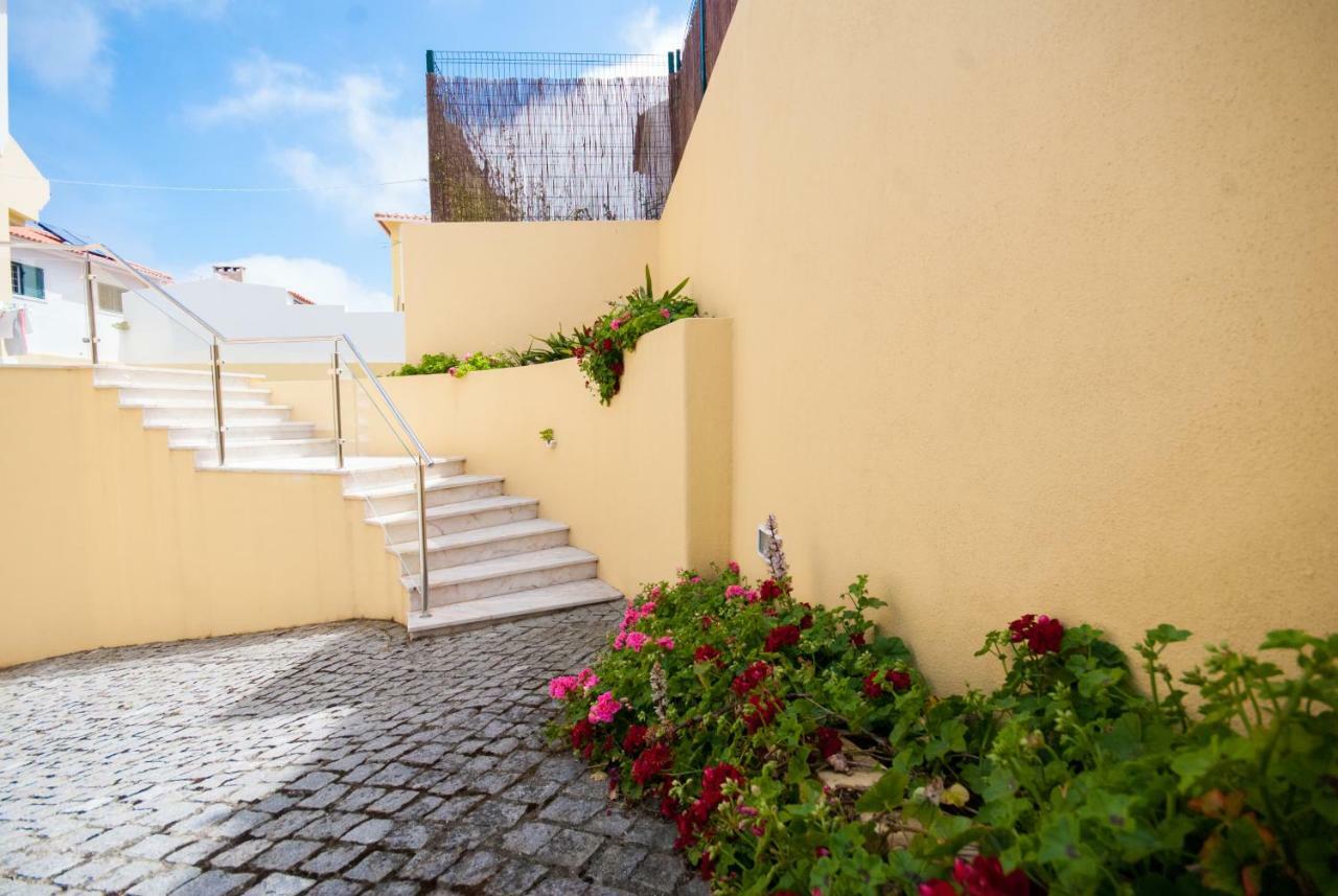 Homestay Binny's House Cascais - Renting Not The Whole House *